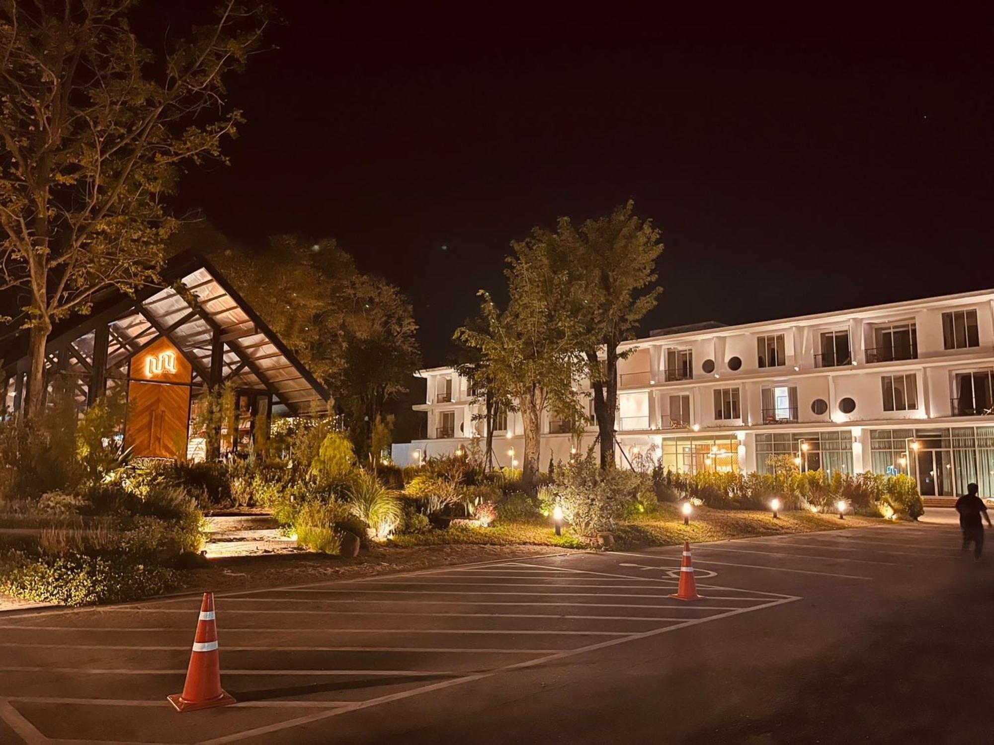 Punn Hotel Korat Nakhon Ratchasima Exterior photo